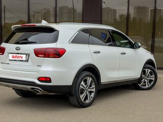 2018 Kia Sorento III Prime Рестайлинг, белый, 3250000 рублей, вид 4