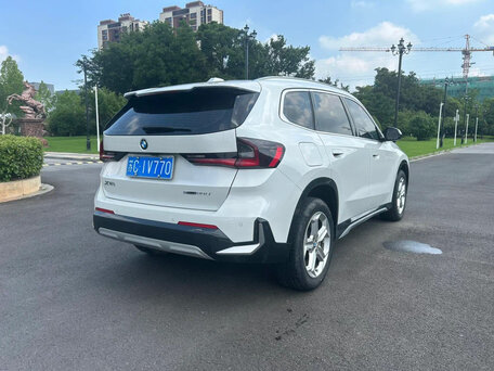 2023 BMW X1 Long 20Li sDrive III (U11/U12), белый, 2989000 рублей, вид 4
