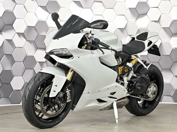 2013 Ducati 1199 Panigale, белый, 899000 рублей - вид 1
