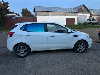 2016 Kia Rio III Рестайлинг, белый, 495000 рублей, вид 1