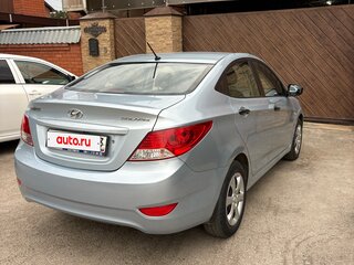 2013 Hyundai Solaris I, серый, 700000 рублей, вид 3