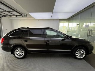 2013 Skoda Superb DSG II Рестайлинг, коричневый, 1390000 рублей, вид 4