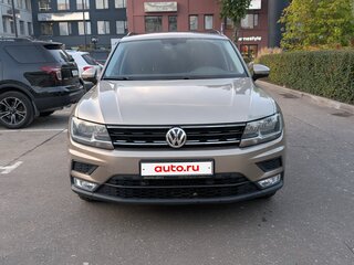 2017 Volkswagen Tiguan II, бежевый, 2060000 рублей, вид 3
