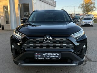 2020 Toyota RAV4 V (XA50), чёрный, 2390000 рублей, вид 2