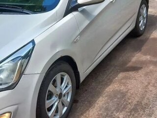 2014 Hyundai Solaris I, бежевый, 900000 рублей, вид 1