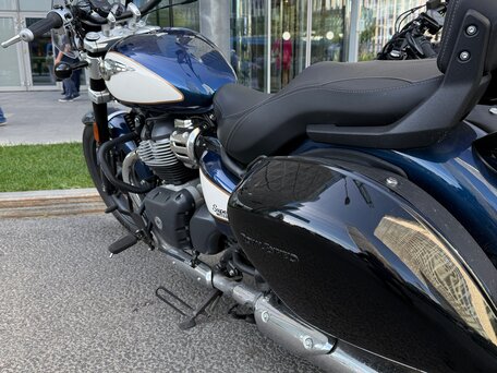 2024 Royal Enfield Super Meteor, синий, 770000 рублей, вид 4