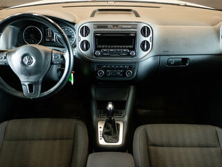 2015 Volkswagen Tiguan I Рестайлинг, серебристый, 1349000 рублей, вид 5
