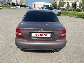 1997 Hyundai Sonata III Рестайлинг, коричневый, 290000 рублей, вид 5