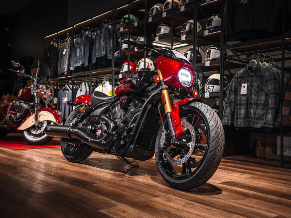 2026 Indian Scout, красный, 2440000 рублей - вид 1