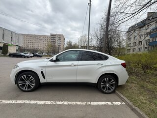 2019 BMW X6 30d II (F16), белый, 5300000 рублей, вид 3