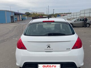 2012 Peugeot 308 I Рестайлинг, белый, 380000 рублей, вид 3