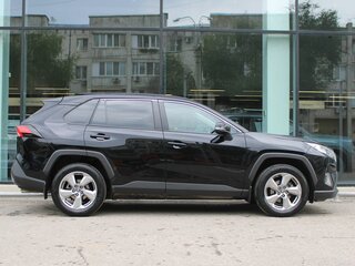 2019 Toyota RAV4 V (XA50), чёрный, 2550000 рублей, вид 4
