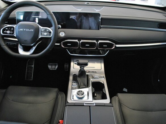 2026 Jetour X70+ I Рестайлинг, чёрный, 3099000 рублей - вид 6