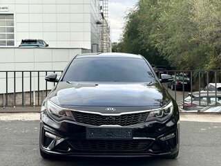 2020 Kia Optima IV Рестайлинг, чёрный, 2330000 рублей, вид 2