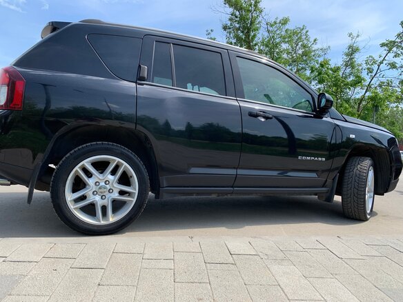2013 Jeep Compass I Рестайлинг 2, чёрный, 1600000 рублей - вид 5