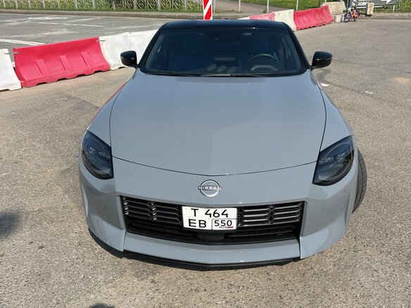 2023 Nissan Z, серый, 6970000 рублей - вид 1