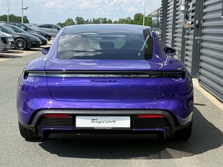 2026 Porsche Taycan 4S I Рестайлинг, фиолетовый, 13200000 рублей, вид 3
