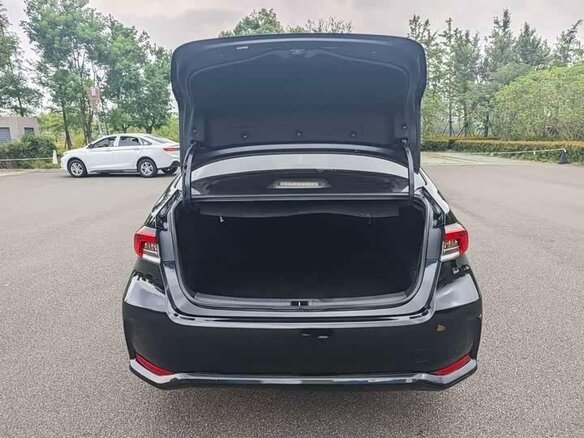 2023 Toyota Corolla XII (E210), чёрный, 1150000 рублей - вид 6