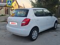 2012 Skoda Fabia II Рестайлинг, белый, 480000 рублей - вид 2