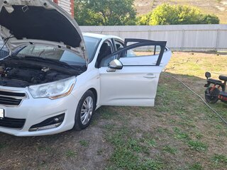 2013 Citroen C4 II, белый, 600000 рублей, вид 2