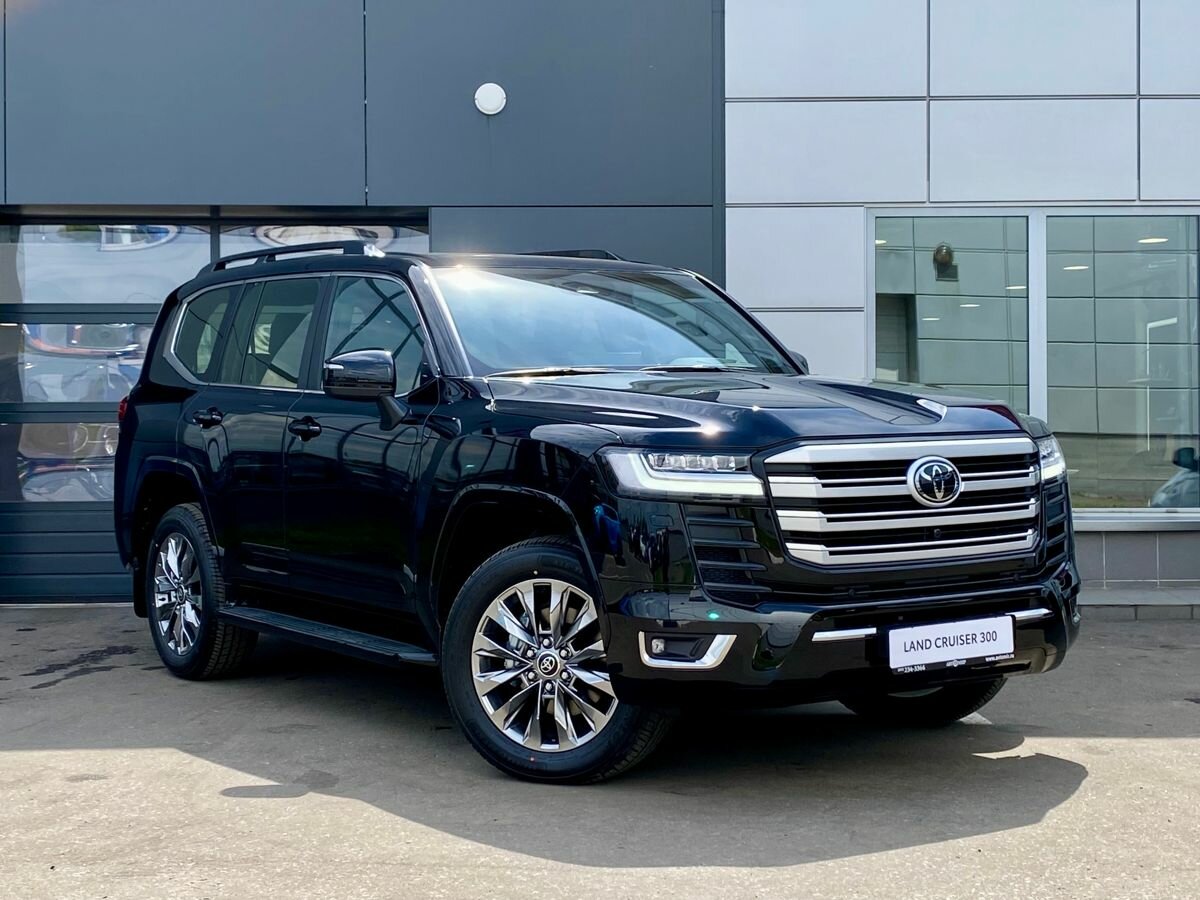 Открыть фотографии: Toyota Land Cruiser 300 Series