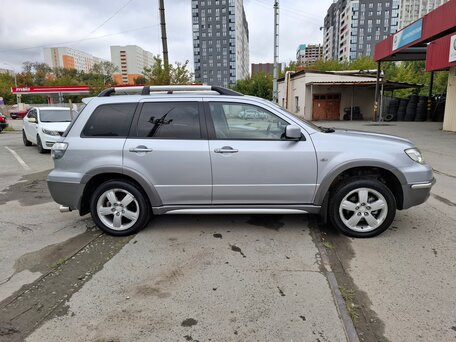 2005 Mitsubishi Outlander I, серый, 750000 рублей, вид 2