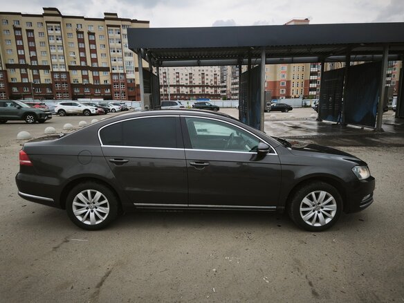 2012 Volkswagen Passat B7, коричневый, 960000 рублей - вид 1