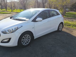 2015 Hyundai i30 II Рестайлинг, белый, 990000 рублей, вид 2