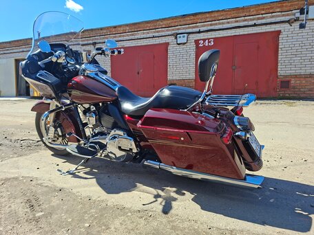 2009 Harley-Davidson Road Glide, красный, 1100000 рублей, вид 4