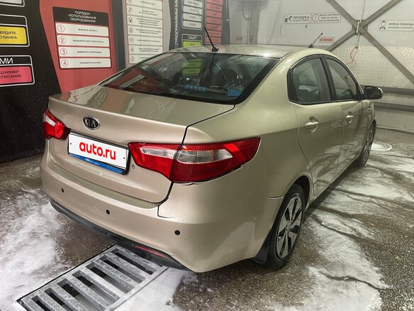 2012 Kia Rio III, бежевый, 610000 рублей - вид 2