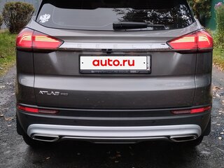 2023 Geely Atlas Pro, серый, 1950000 рублей, вид 4