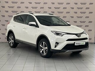 2017 Toyota RAV4 IV (XA40) Рестайлинг, белый, 2640000 рублей, вид 3