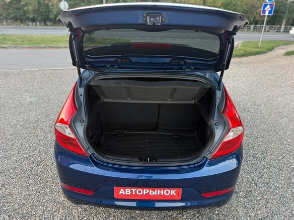 2016 Hyundai Solaris I Рестайлинг, синий - вид 18