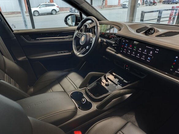 2026 Porsche Cayenne Coupé III Рестайлинг, серый, 21990000 рублей - вид 22
