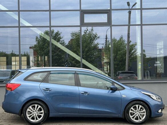 2015 Kia Ceed II Рестайлинг, синий, 1359000 рублей - вид 4