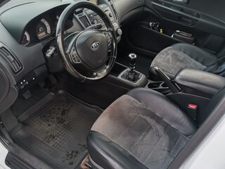 2009 Kia Ceed I, белый, 425000 рублей, вид 4