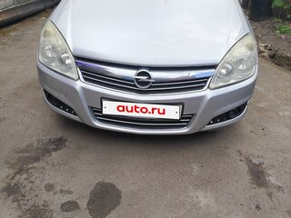2009 Opel Astra H Рестайлинг, серебристый, 620000 рублей, вид 2