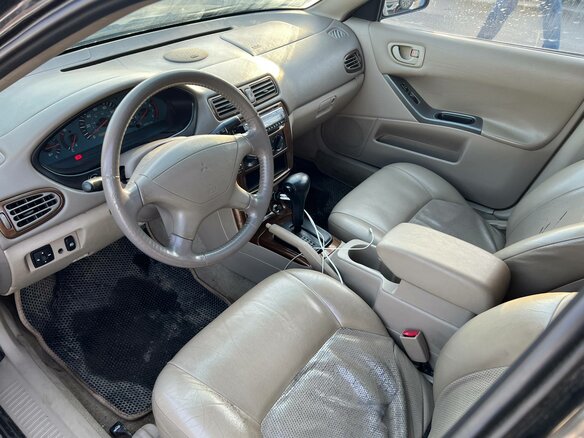 2002 Mitsubishi Galant VIII Рестайлинг, чёрный - вид 3