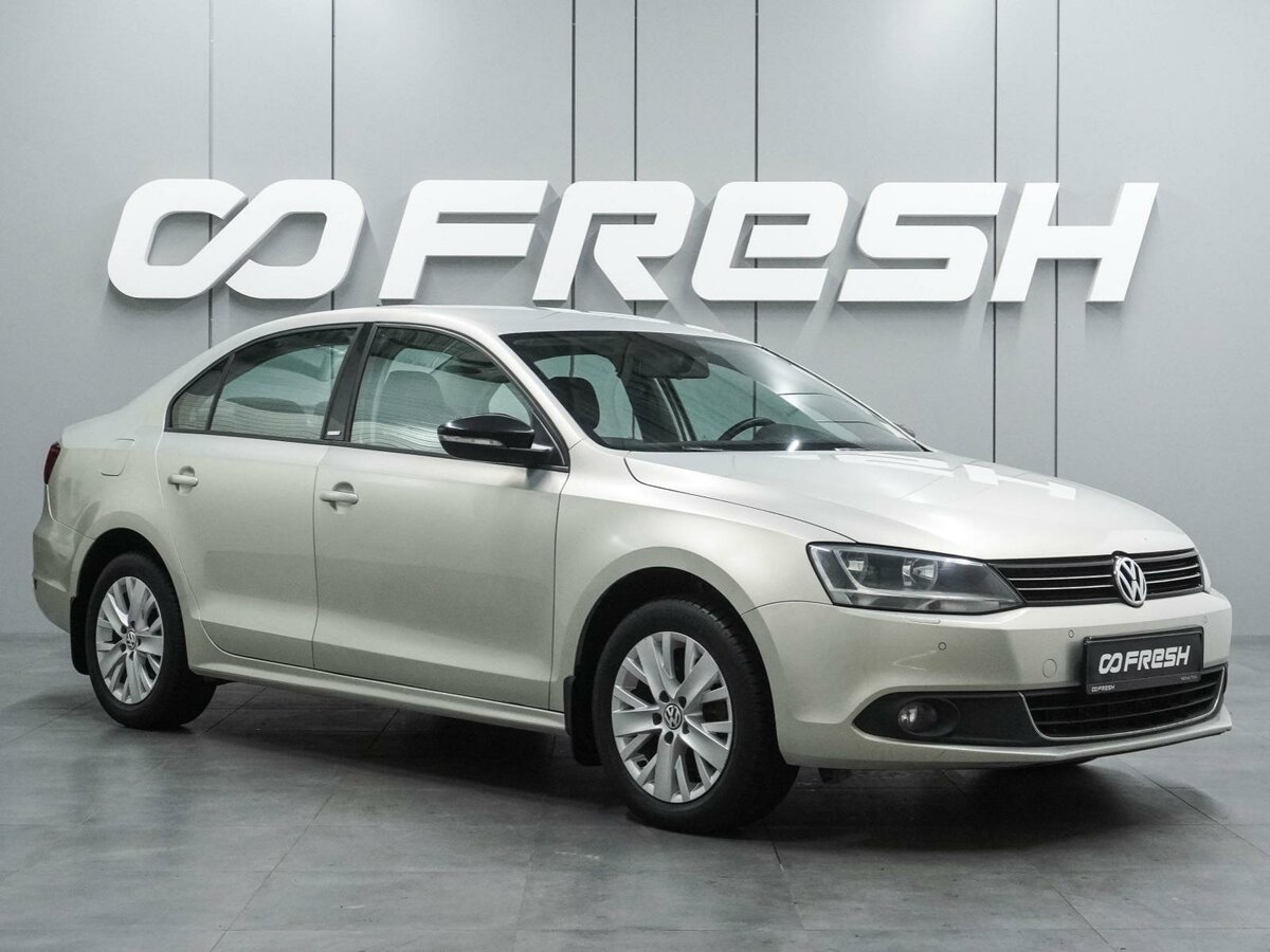 Открыть фотографии: Volkswagen Jetta VI