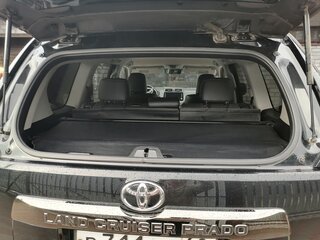 2020 Toyota Land Cruiser Prado 150 Series Рестайлинг 3, чёрный, 6900000 рублей, вид 2