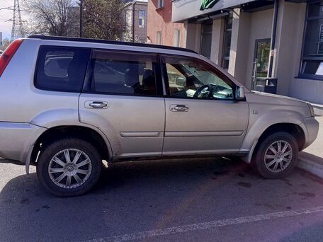 2003 Nissan X-Trail I Рестайлинг, серебристый, 467200 рублей, вид 2