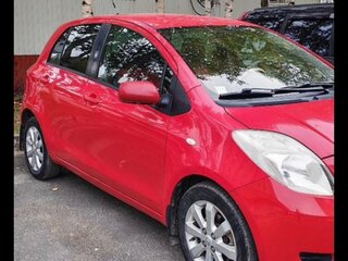 2006 Toyota Yaris Multimode II, красный, 550000 рублей, вид 3
