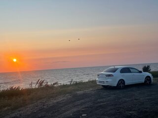 2011 Mitsubishi Lancer X Рестайлинг, белый, 650000 рублей, вид 5