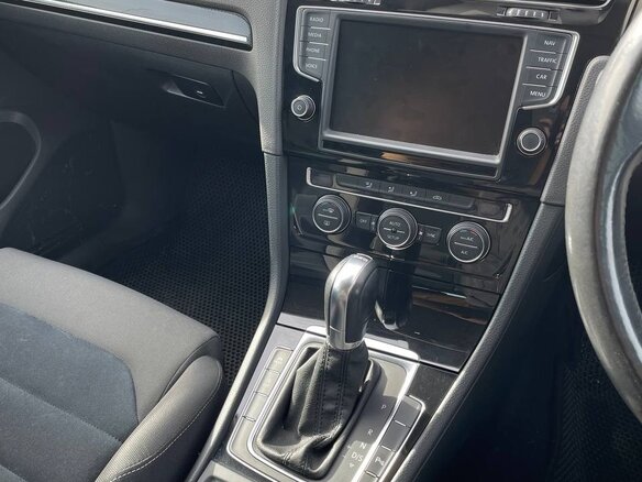 2013 Volkswagen Golf VII, белый, 1200000 рублей - вид 19
