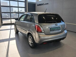 2010 Kia Rio II Рестайлинг, серебристый, 499000 рублей, вид 4