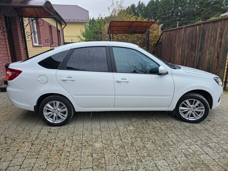 2025 Lada (ВАЗ) Granta I Рестайлинг, белый, 811000 рублей, вид 1