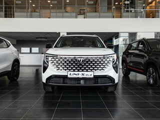 2026 Changan UNI-S I Рестайлинг, белый, 3029900 рублей, вид 5