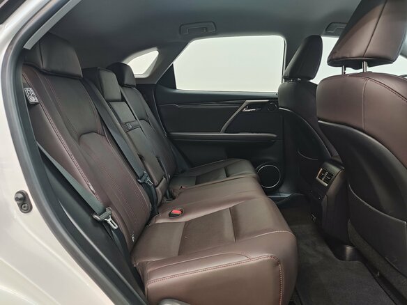 2022 Lexus RX 300 IV Рестайлинг, белый, 5600000 рублей - вид 22