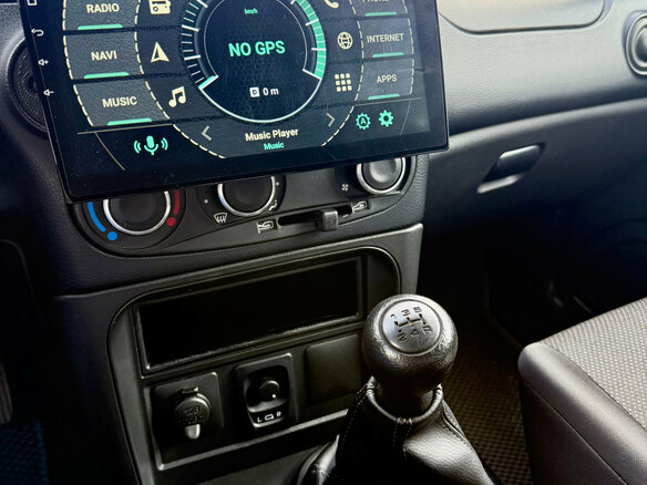 2020 Lada (ВАЗ) Niva, серый, 930000 рублей - вид 10