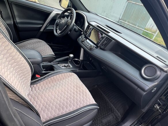 2019 Toyota RAV4 IV (XA40) Рестайлинг, чёрный, 3750000 рублей - вид 7